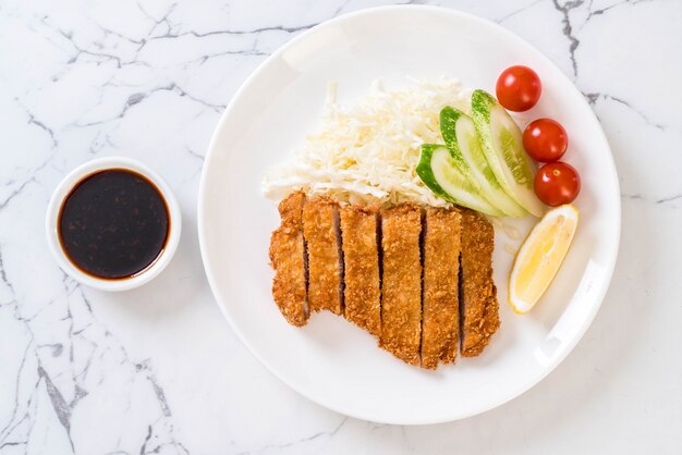 Japanisches frittiertes Schweinekotelett (Tonkatsu-Set)