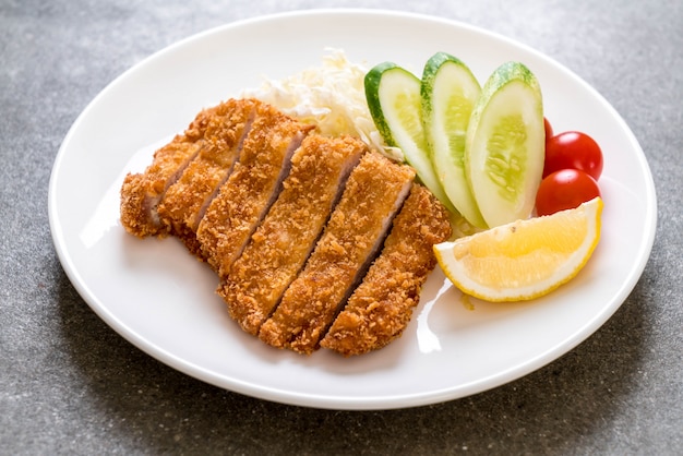 Japanisches frittiertes Schweinekotelett (Tonkatsu-Set)