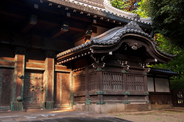 Foto japão tokyo ueno edifício histórico velho inshu ikeda yashiki kuromon