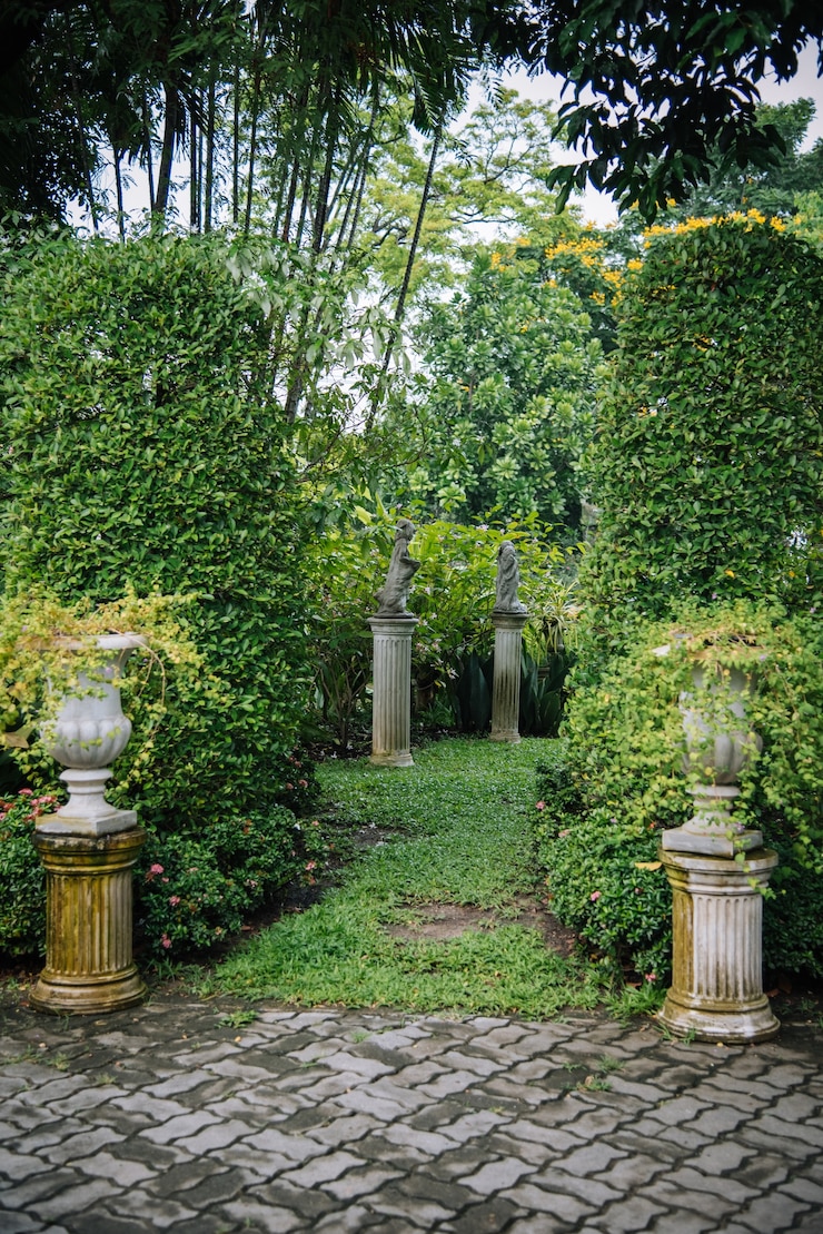 Jardim de estilo inglês no verão