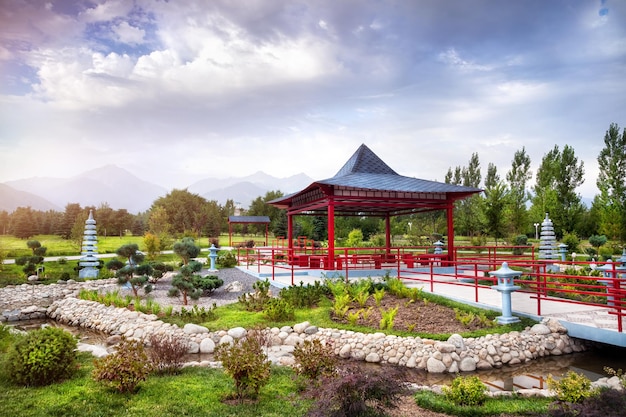 Jardim japonês em Almaty