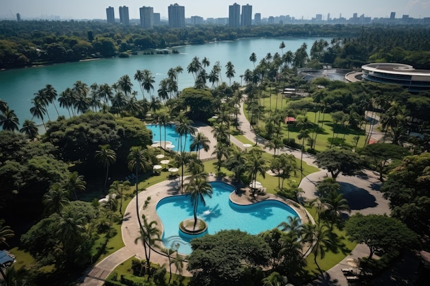 jardim no meio de um amplo espaço aberto com exterior