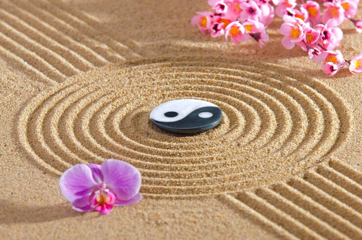 Foto jardim zen japonês com pedra em areia texturizada