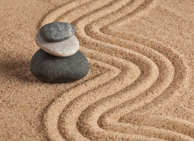 Jardín japonés de piedra zen