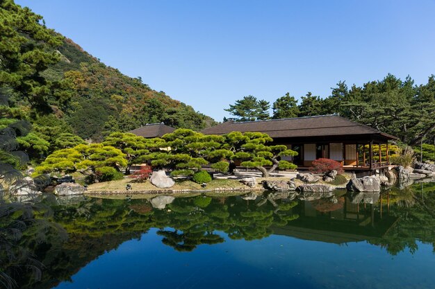 Foto jardín ritsurin en japón