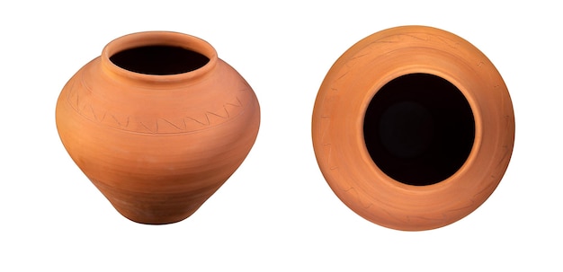 Jarra de arcilla aislado sobre fondo blanco.