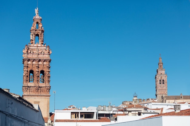 Jerez de los Caballeros es una localidad española de la provincia de Badajoz, en la comunidad autónoma de Extremadura.