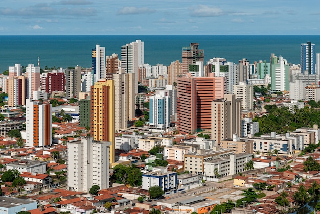 Joao Pessoa Paraiba Brasilien am 17. Mai 2011 zeigt Gebäude und das Meer im Hintergrund