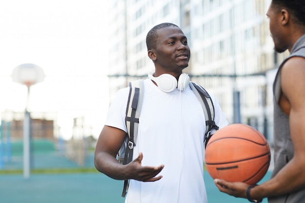 Jogadores de basquete africanos