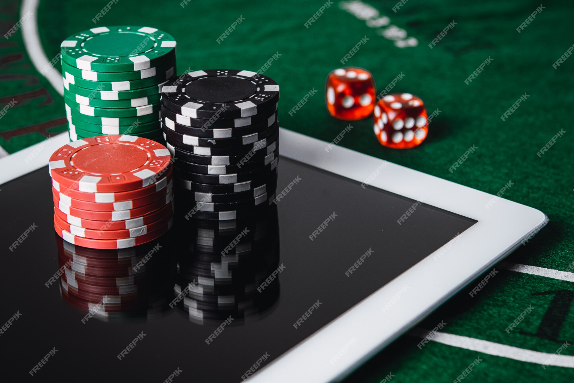 Jogue poker online. casino online - conceito de jogo online