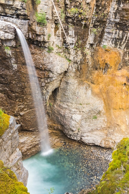 Johnston Canyon Upper Fall im Banff Nationalpark Kanada