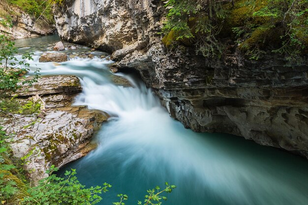 Johnston Canyon Upper Falls Banff Canadá