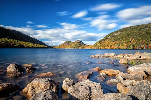 Jordan Pond no Parque Nacional de Acadia