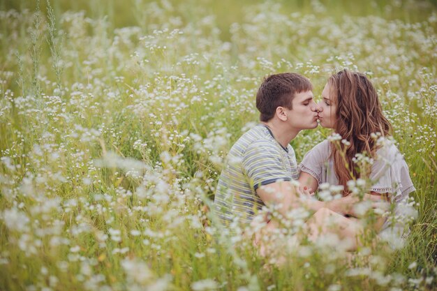 jovem casal apaixonado