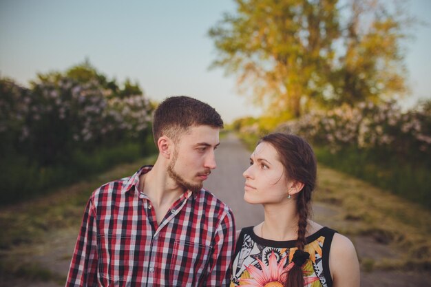 jovem casal apaixonado