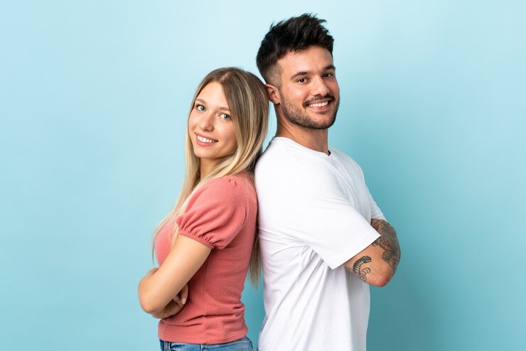 Foto jovem casal caucasiano