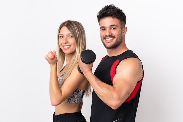 Jovem casal de esportes