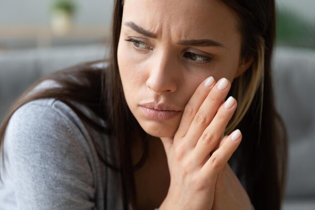 Fundo Uma Mulher Que Está Triste E Solitária Drama Feminino