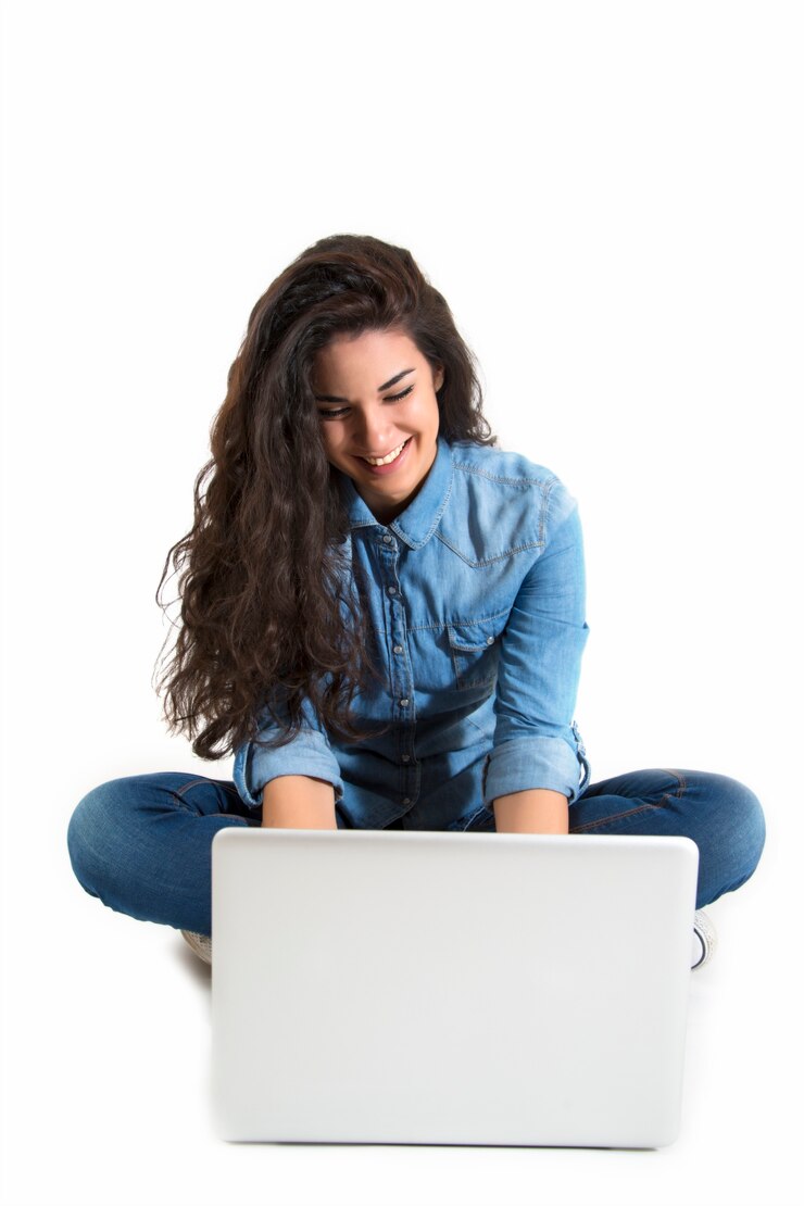 Foto jovem com laptop