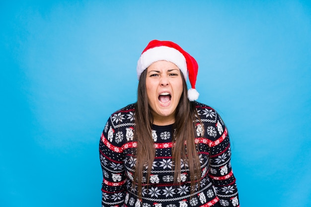 Jovem comemorando o dia de Natal