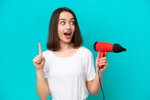 Jovem e bonita mulher ucraniana de origem isolada