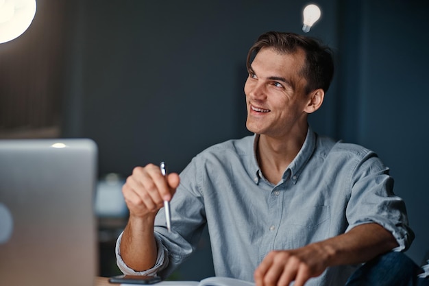 Jovem empresário que teve uma ideia