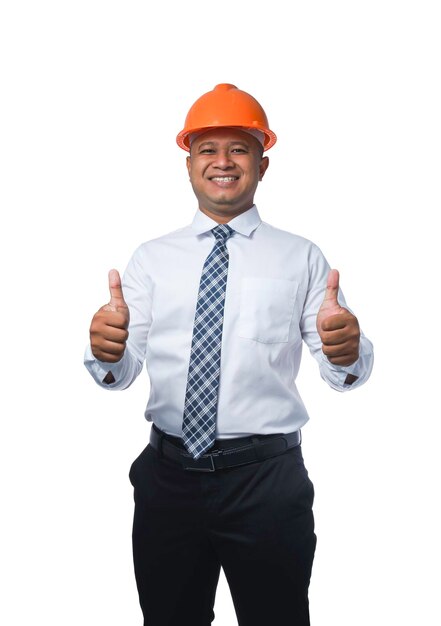 Jovem engenheiro ou arquiteto sorrindo feliz polegares para cima isolado no fundo branco com traçado de recorte