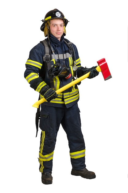 Foto jovem sorridente com uniforme de bombeiro