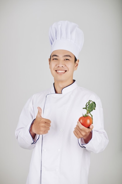 Joven chef de restaurante