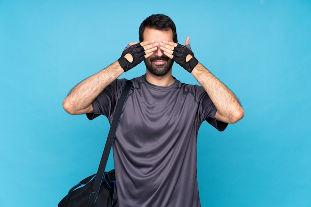 Joven deportista con barba