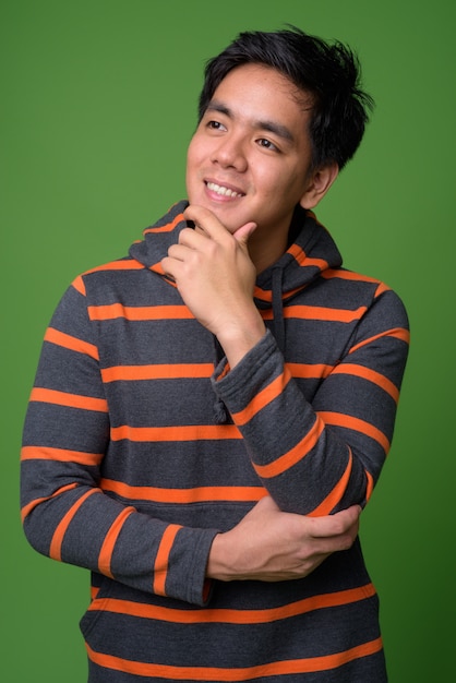 joven filipino guapo