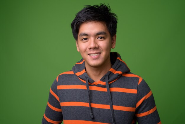 joven filipino guapo