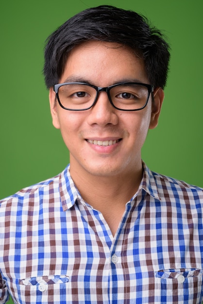 joven filipino guapo