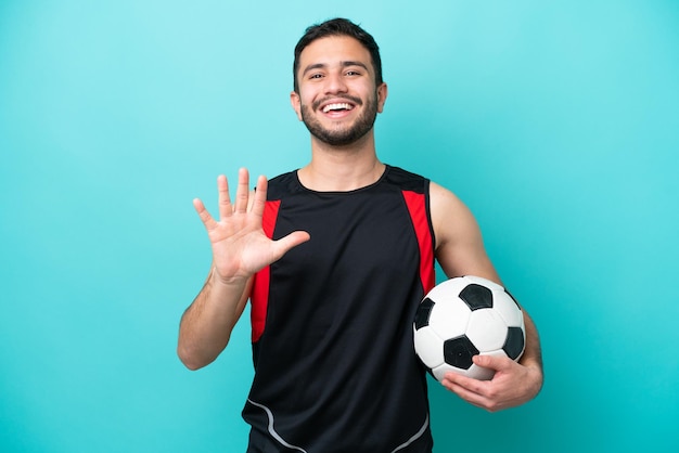 Joven sobre fondo aislado