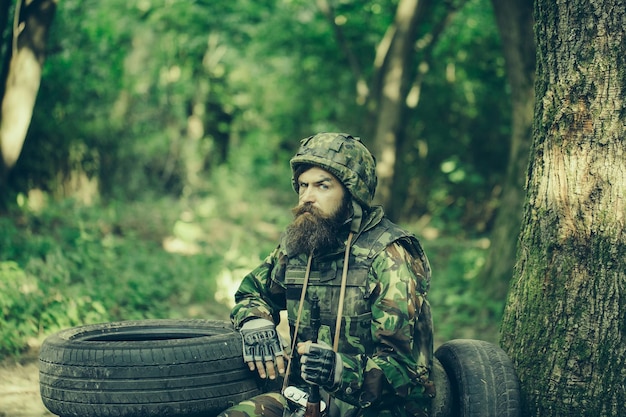 Joven soldado de guardia