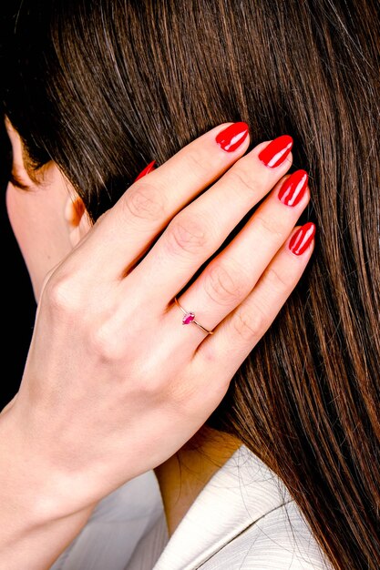 Joyas de oro y diamantes elegantes y elegantes