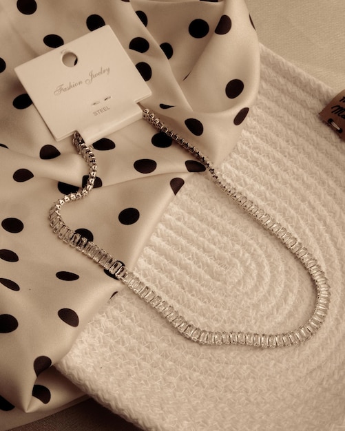 joyas de oro y diamantes de lujo
