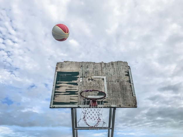 Juego de baloncesto