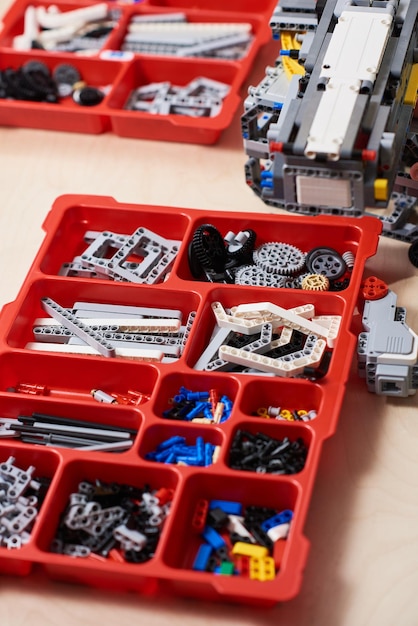 Juego de construcción de robots