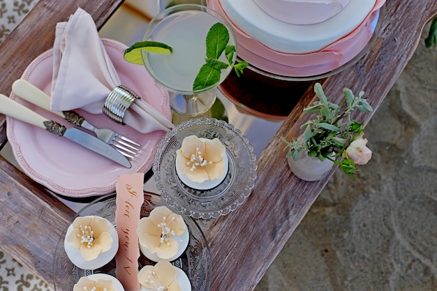 Juego de mesa para boda u otro evento de cena.