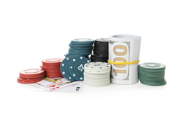 Juego de póquer y negocio de apuestas aislado sobre fondo blanco.