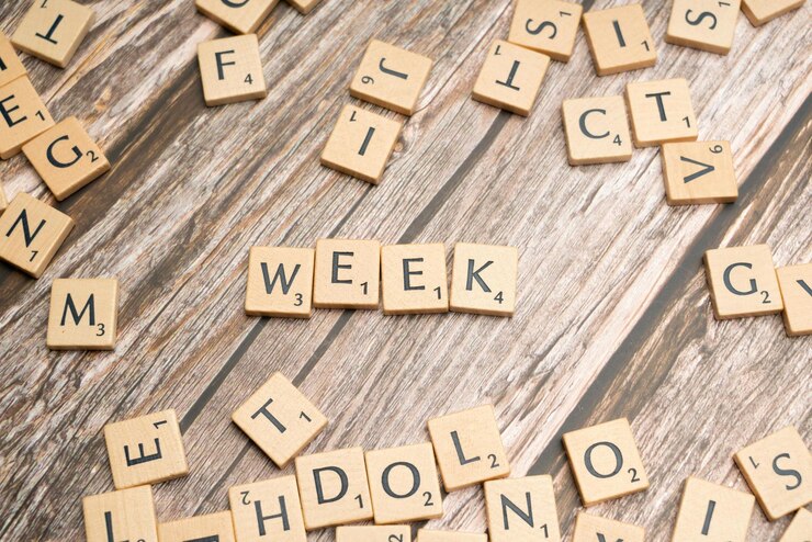 Juego de Scrabble con la Semana de la Palabra
