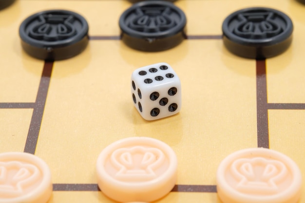 Juegos de ajedrez con fondo blanco