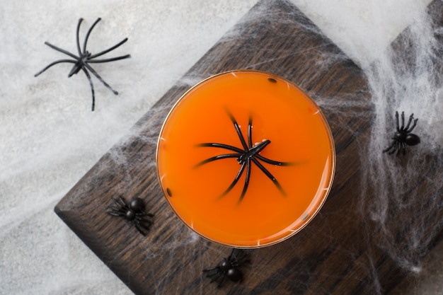 Jugo de calabaza fresca para la celebración de Halloween