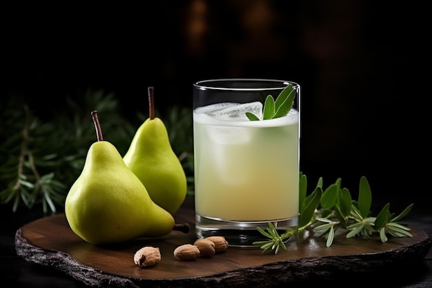 Jugo de cereza en un vaso con cerezas vista superior en un blanco