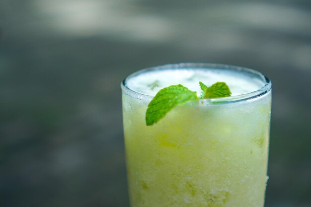 Foto jugo de melón verde bebida fresca bebida deliciosa fruta tropical