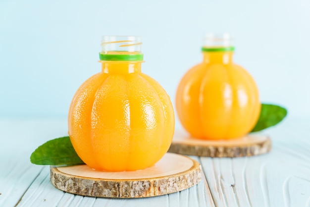 Foto jugo de naranja fresco