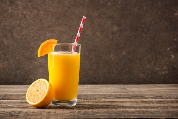 Jugo de naranja fresco