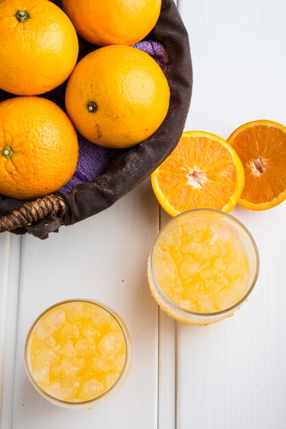 Foto jugo de naranja hielo