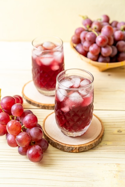 Jugo de uva fresco